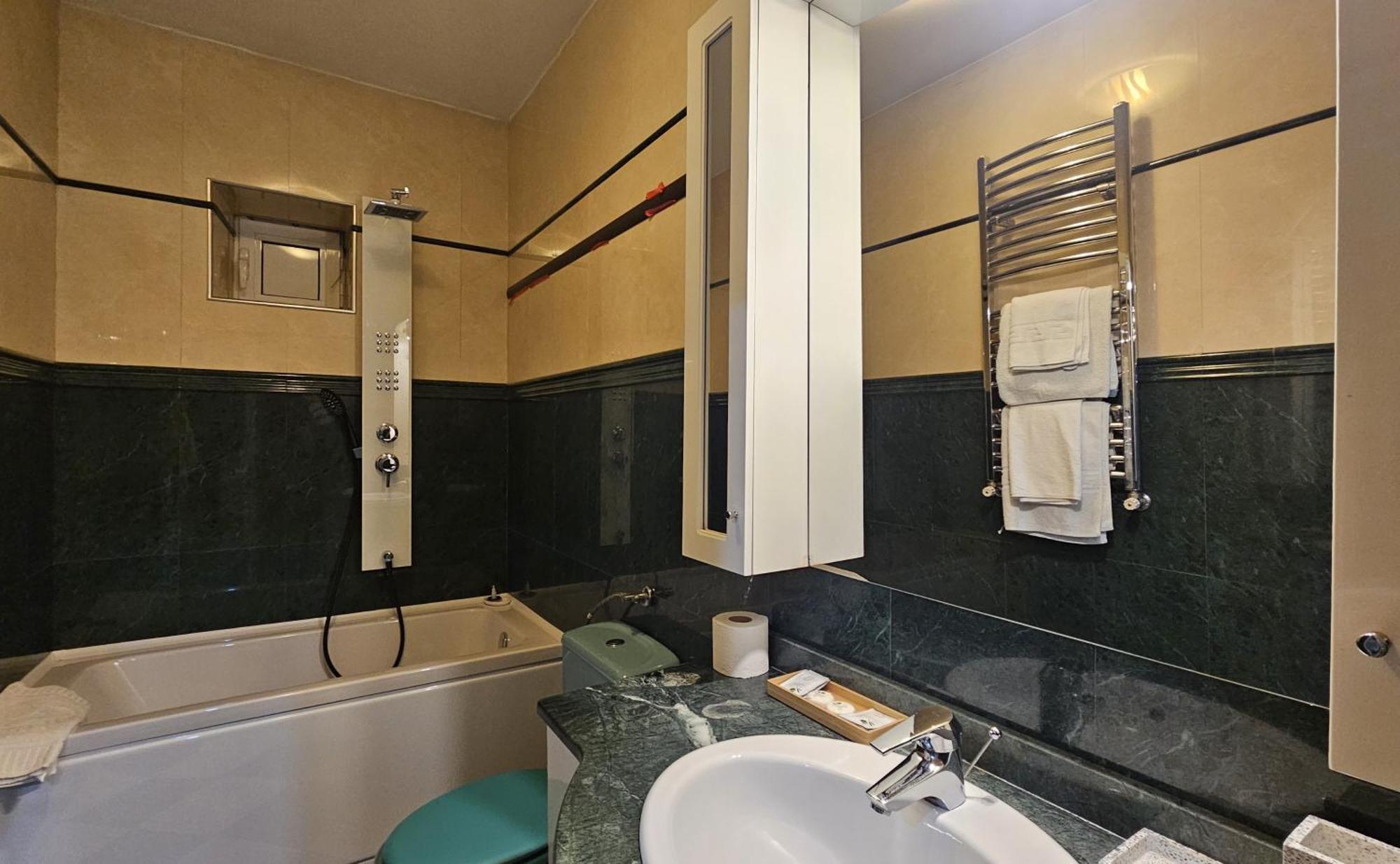 Simple Villa Rooms National Arena Self Check In Bucureşti Eksteriør bilde